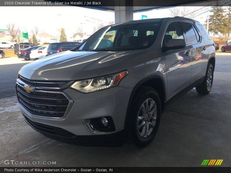 Silver Ice Metallic / Jet Black 2020 Chevrolet Traverse LT