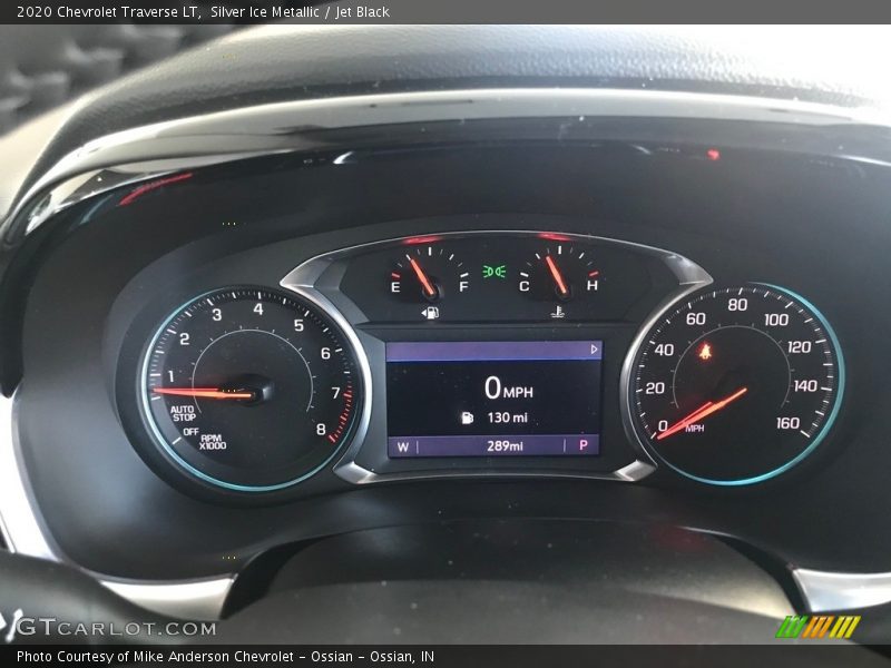 Silver Ice Metallic / Jet Black 2020 Chevrolet Traverse LT