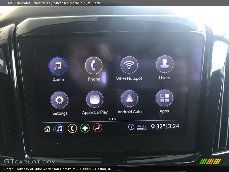 Silver Ice Metallic / Jet Black 2020 Chevrolet Traverse LT