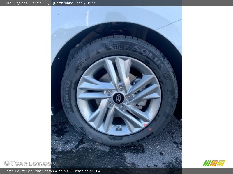 Quartz White Pearl / Beige 2020 Hyundai Elantra SEL
