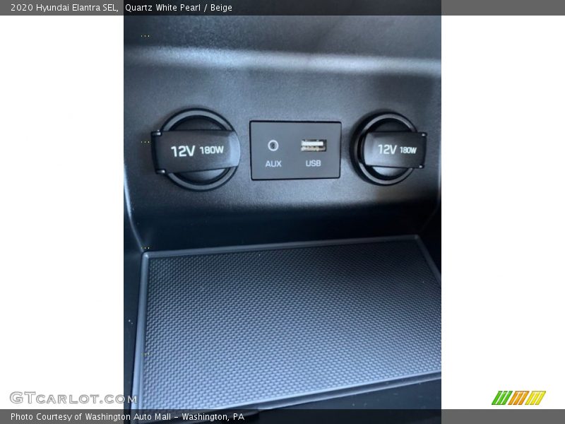 Quartz White Pearl / Beige 2020 Hyundai Elantra SEL