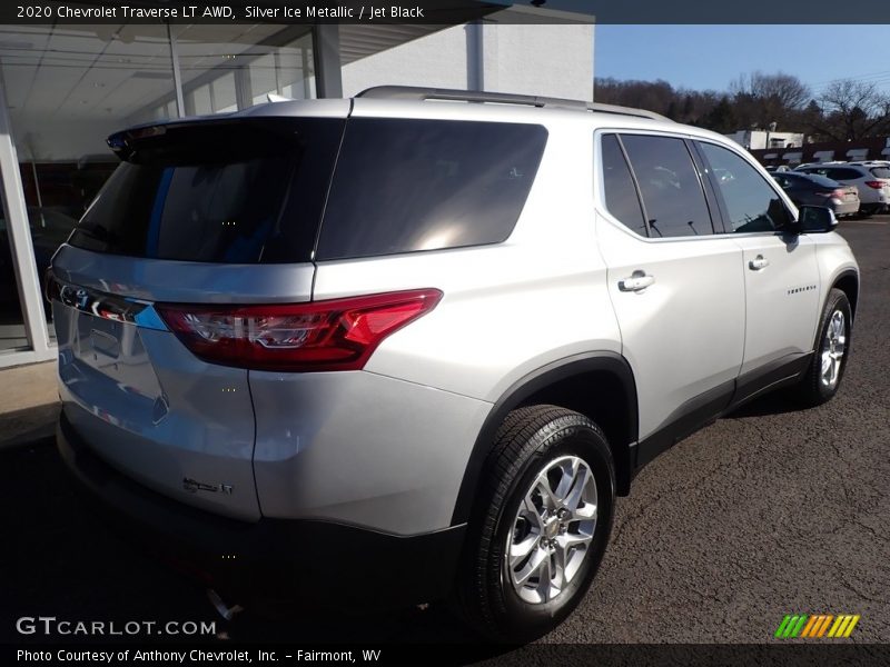 Silver Ice Metallic / Jet Black 2020 Chevrolet Traverse LT AWD