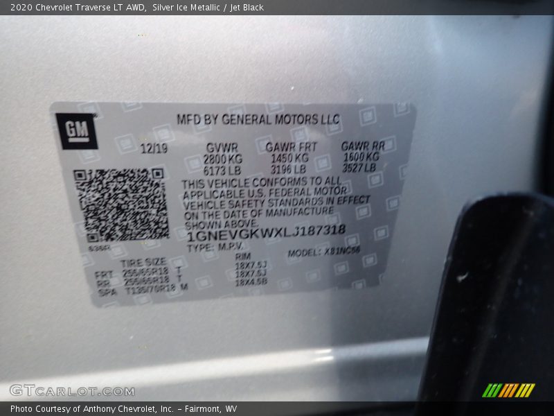 Silver Ice Metallic / Jet Black 2020 Chevrolet Traverse LT AWD
