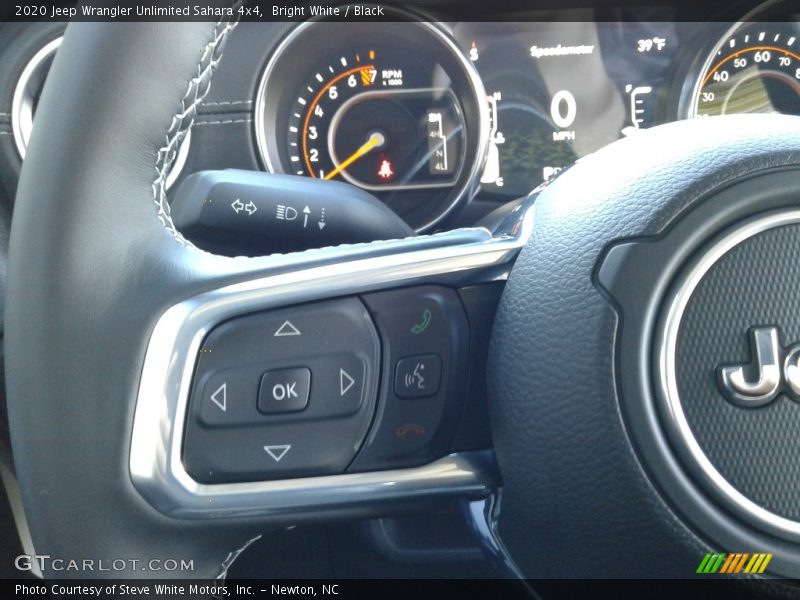 Bright White / Black 2020 Jeep Wrangler Unlimited Sahara 4x4