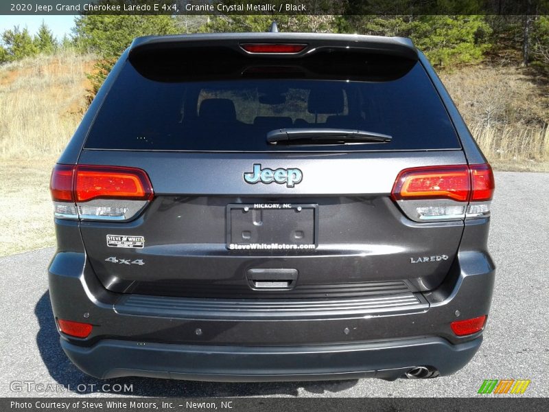 Granite Crystal Metallic / Black 2020 Jeep Grand Cherokee Laredo E 4x4