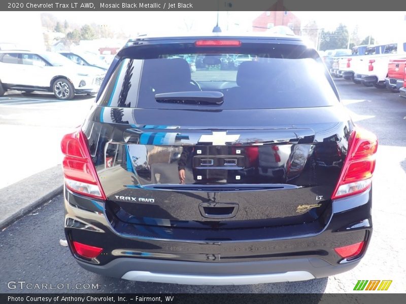 Mosaic Black Metallic / Jet Black 2020 Chevrolet Trax LT AWD