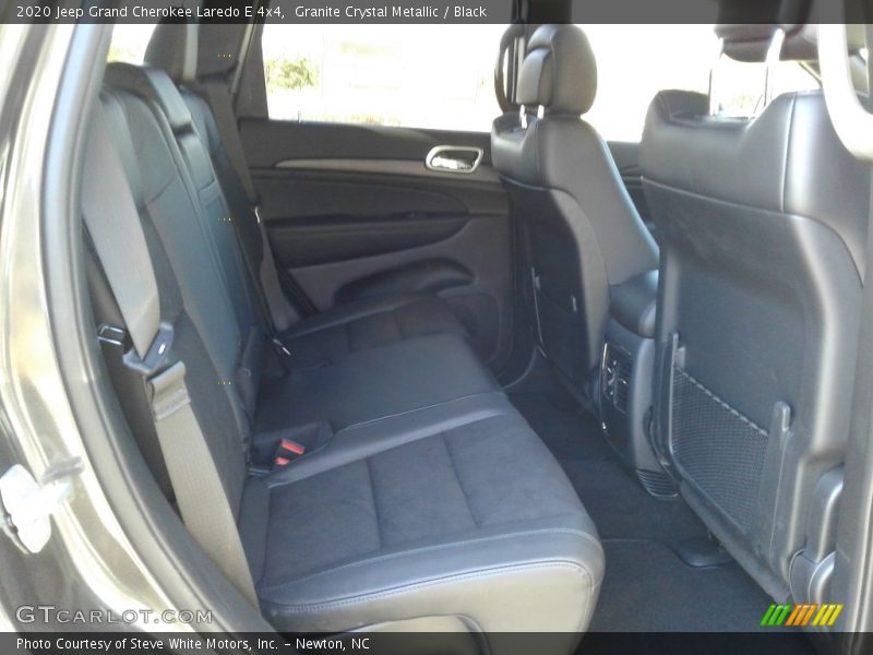 Granite Crystal Metallic / Black 2020 Jeep Grand Cherokee Laredo E 4x4