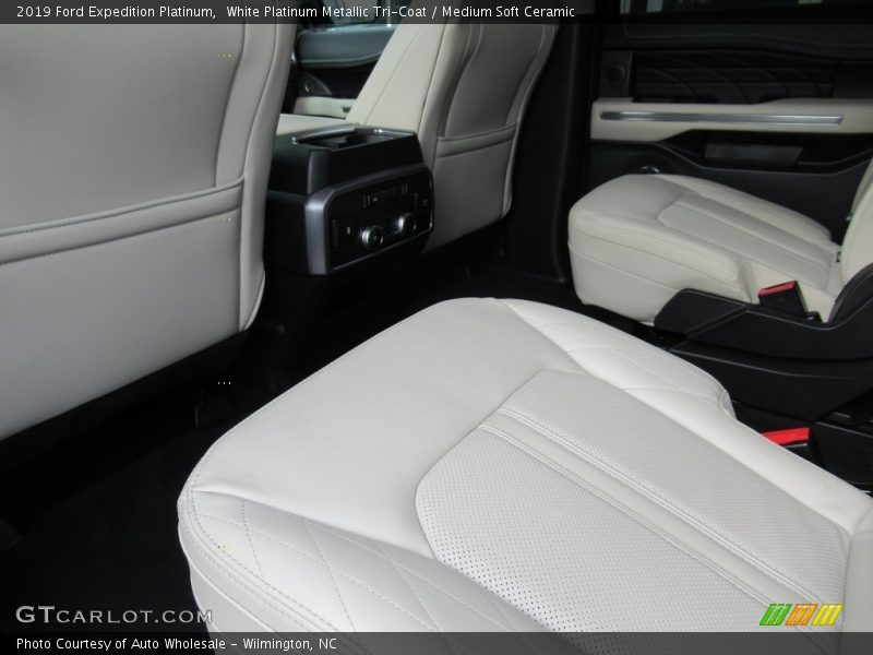 White Platinum Metallic Tri-Coat / Medium Soft Ceramic 2019 Ford Expedition Platinum