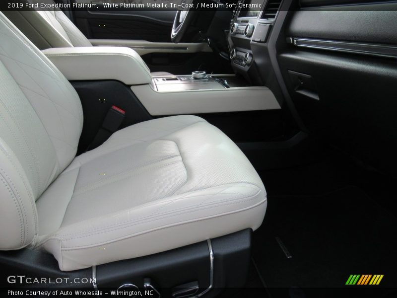 White Platinum Metallic Tri-Coat / Medium Soft Ceramic 2019 Ford Expedition Platinum