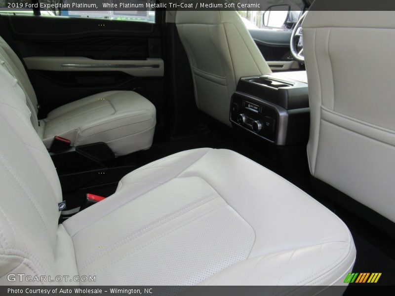 White Platinum Metallic Tri-Coat / Medium Soft Ceramic 2019 Ford Expedition Platinum