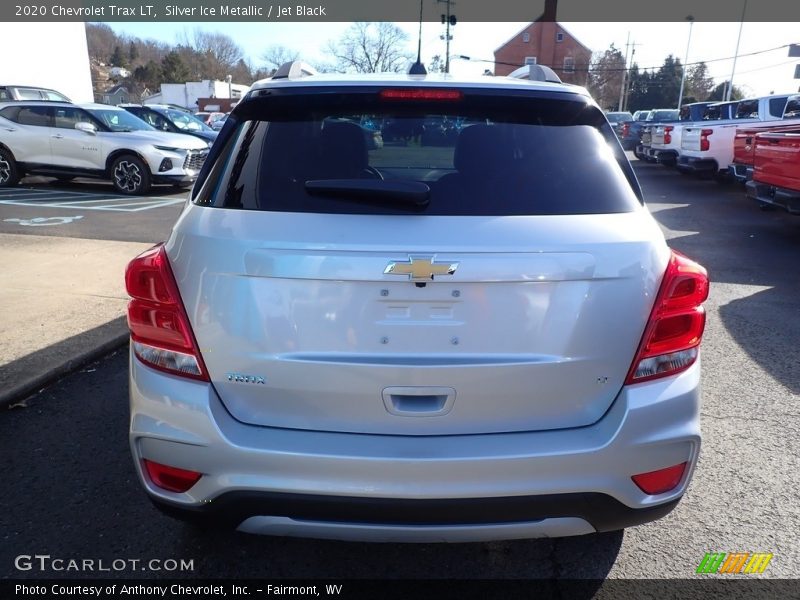 Silver Ice Metallic / Jet Black 2020 Chevrolet Trax LT
