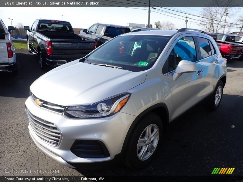 Silver Ice Metallic / Jet Black 2020 Chevrolet Trax LT