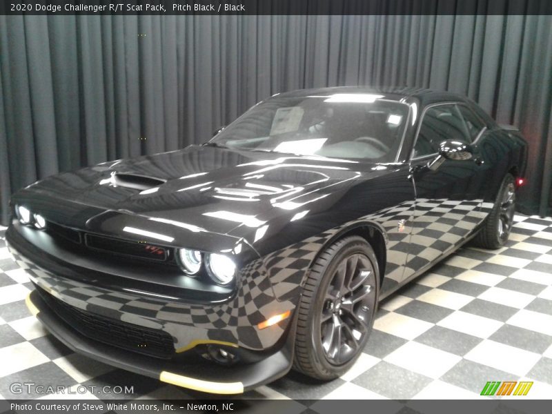 Pitch Black / Black 2020 Dodge Challenger R/T Scat Pack