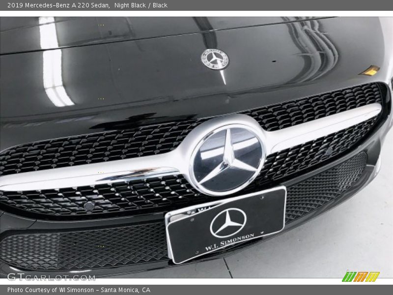 Night Black / Black 2019 Mercedes-Benz A 220 Sedan