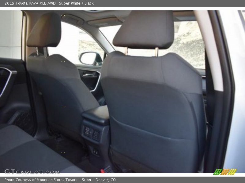 Super White / Black 2019 Toyota RAV4 XLE AWD