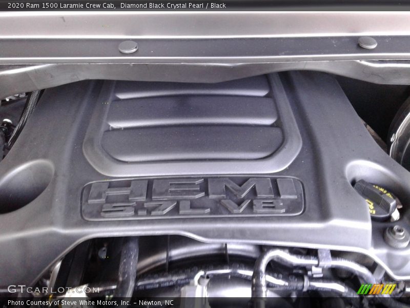 Diamond Black Crystal Pearl / Black 2020 Ram 1500 Laramie Crew Cab