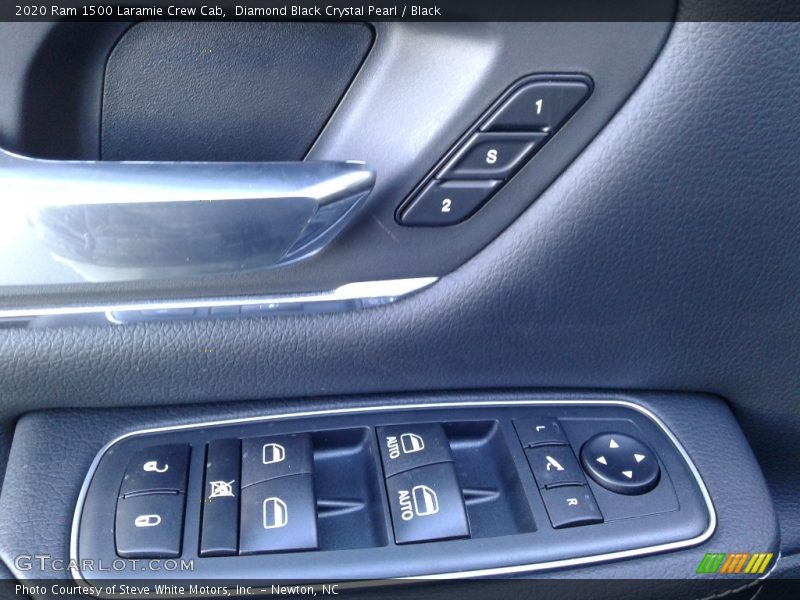 Controls of 2020 1500 Laramie Crew Cab