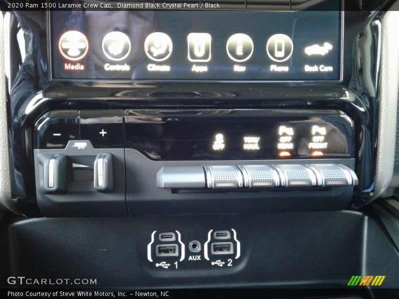 Diamond Black Crystal Pearl / Black 2020 Ram 1500 Laramie Crew Cab