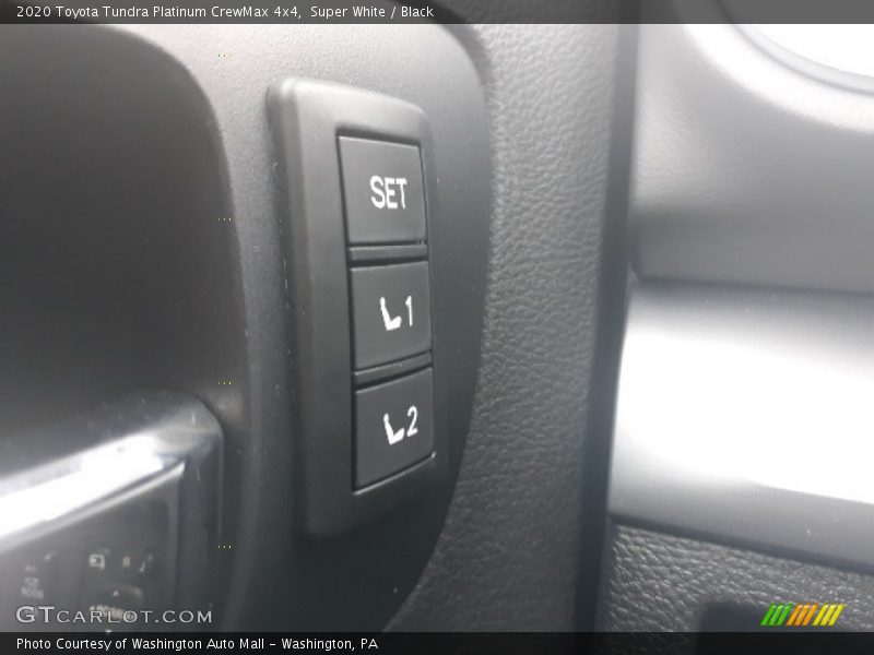 Super White / Black 2020 Toyota Tundra Platinum CrewMax 4x4