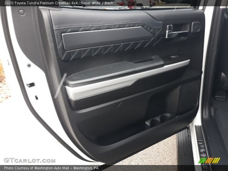 Super White / Black 2020 Toyota Tundra Platinum CrewMax 4x4