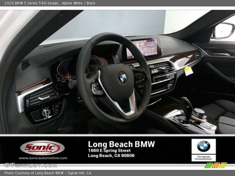 Alpine White / Black 2020 BMW 5 Series 540i Sedan