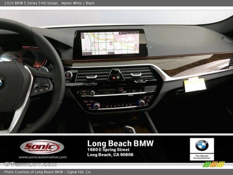 Alpine White / Black 2020 BMW 5 Series 540i Sedan