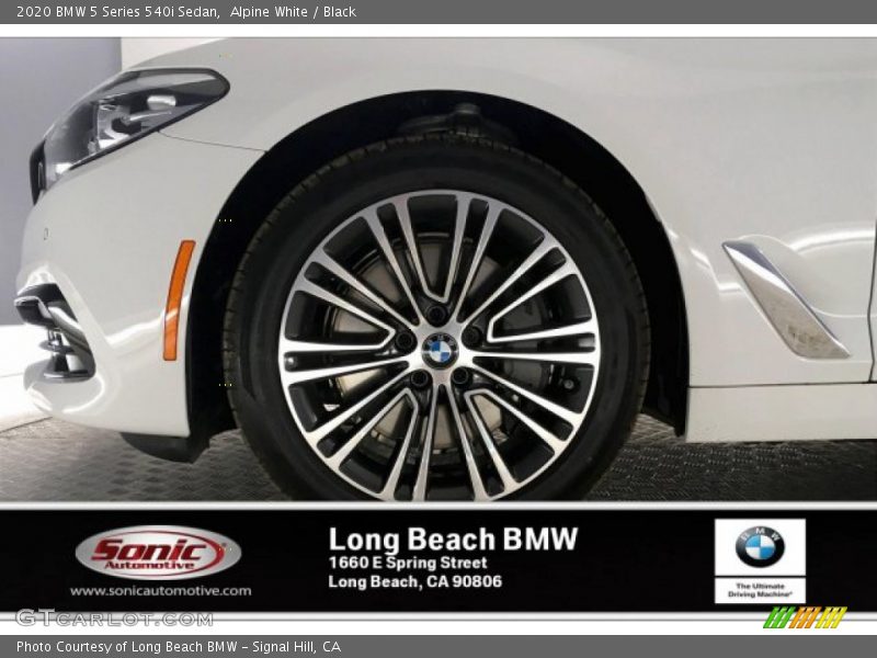 Alpine White / Black 2020 BMW 5 Series 540i Sedan