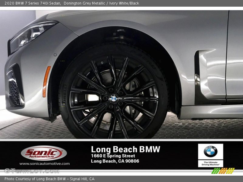 Donington Grey Metallic / Ivory White/Black 2020 BMW 7 Series 740i Sedan