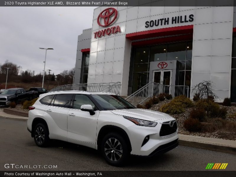 Blizzard White Pearl / Harvest Beige 2020 Toyota Highlander XLE AWD