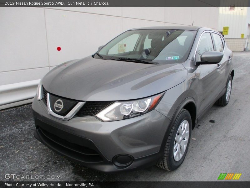 Gun Metallic / Charcoal 2019 Nissan Rogue Sport S AWD