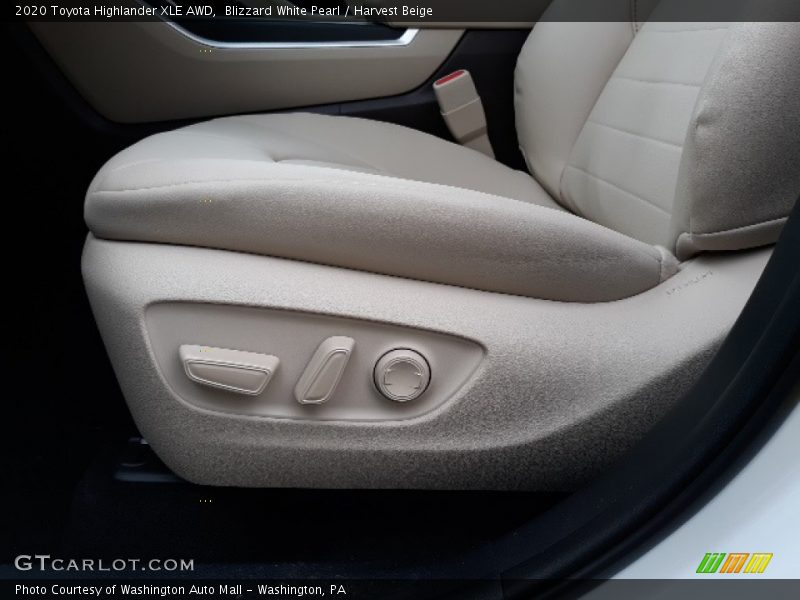 Front Seat of 2020 Highlander XLE AWD