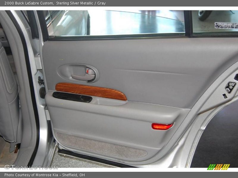 Sterling Silver Metallic / Gray 2000 Buick LeSabre Custom