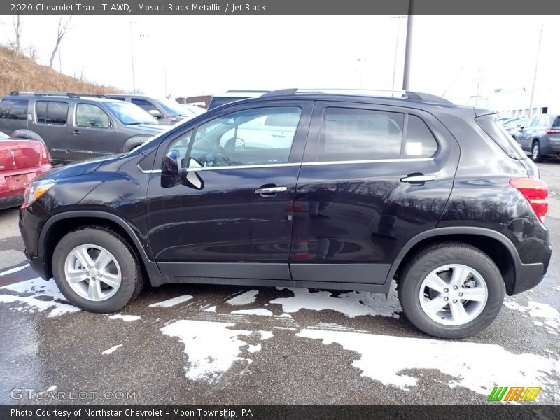 Mosaic Black Metallic / Jet Black 2020 Chevrolet Trax LT AWD