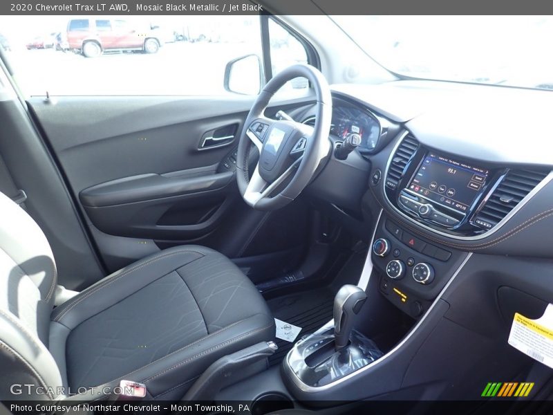 Mosaic Black Metallic / Jet Black 2020 Chevrolet Trax LT AWD