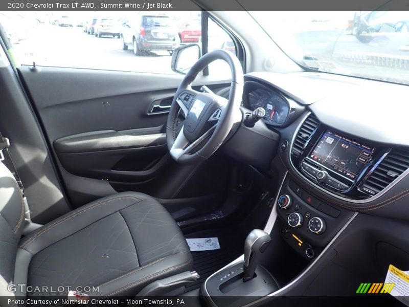Summit White / Jet Black 2020 Chevrolet Trax LT AWD
