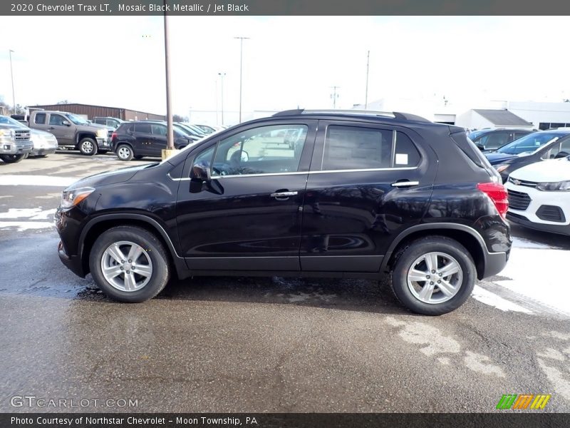 Mosaic Black Metallic / Jet Black 2020 Chevrolet Trax LT