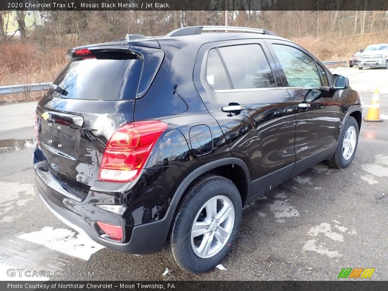 Mosaic Black Metallic / Jet Black 2020 Chevrolet Trax LT