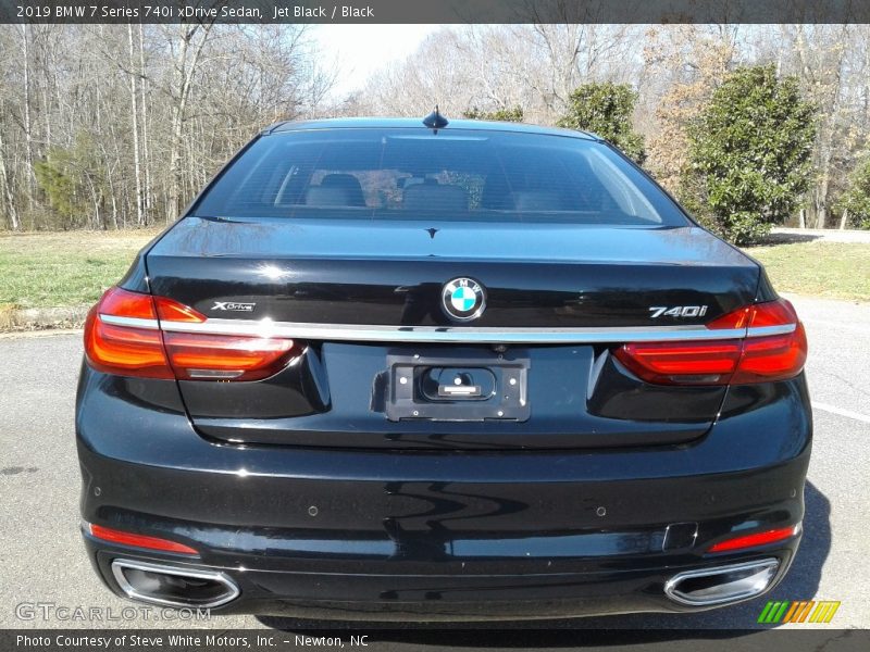 Jet Black / Black 2019 BMW 7 Series 740i xDrive Sedan