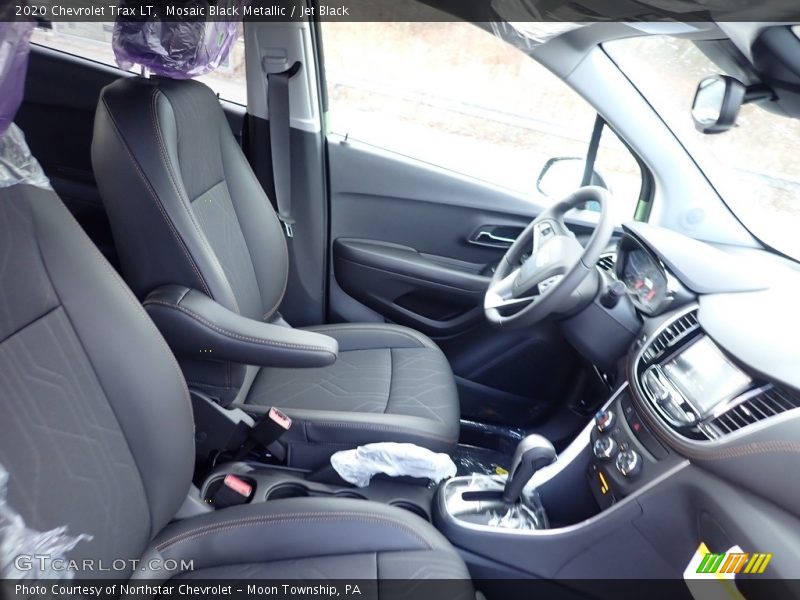 Mosaic Black Metallic / Jet Black 2020 Chevrolet Trax LT