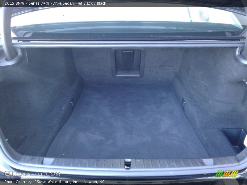  2019 7 Series 740i xDrive Sedan Trunk
