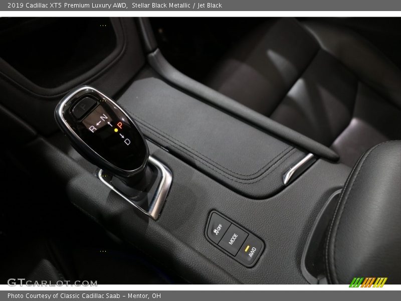 Stellar Black Metallic / Jet Black 2019 Cadillac XT5 Premium Luxury AWD