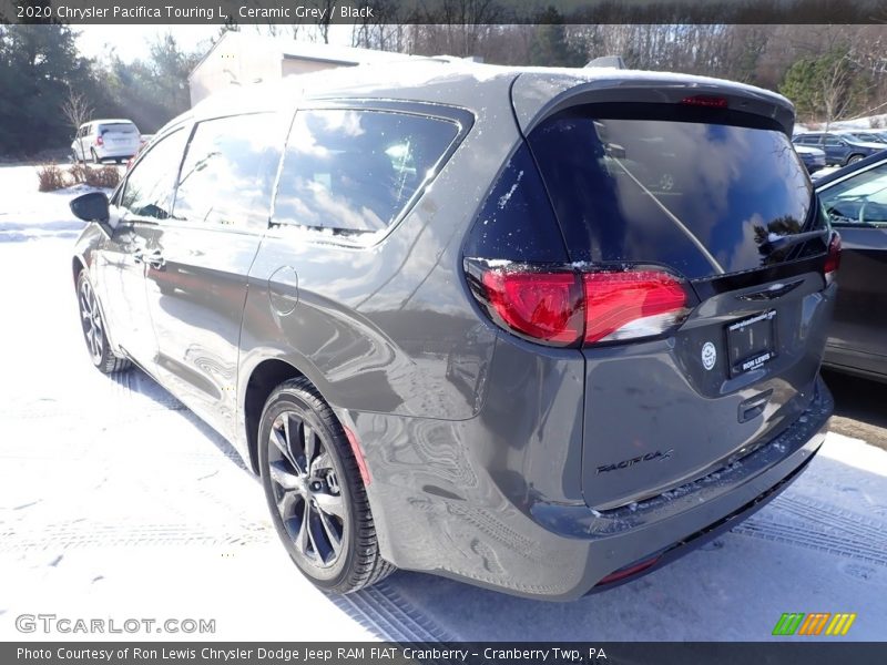 Ceramic Grey / Black 2020 Chrysler Pacifica Touring L