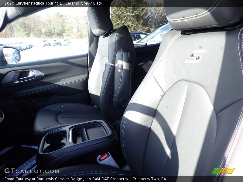 Ceramic Grey / Black 2020 Chrysler Pacifica Touring L