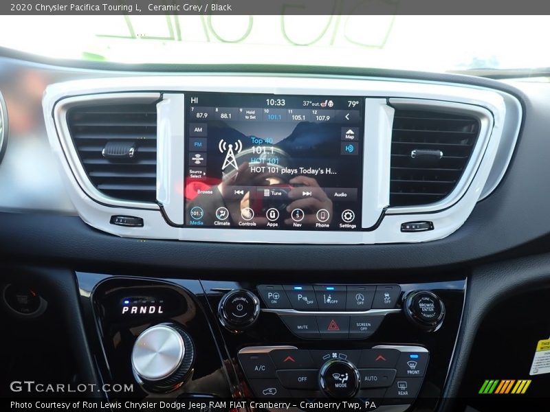 Ceramic Grey / Black 2020 Chrysler Pacifica Touring L