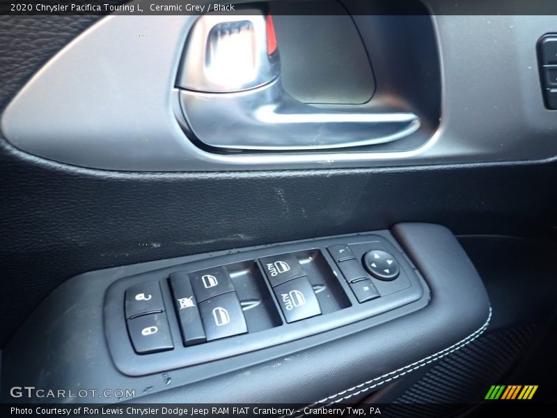 Controls of 2020 Pacifica Touring L