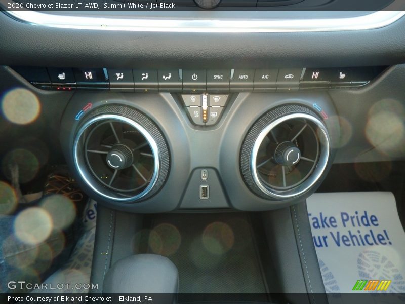 Summit White / Jet Black 2020 Chevrolet Blazer LT AWD