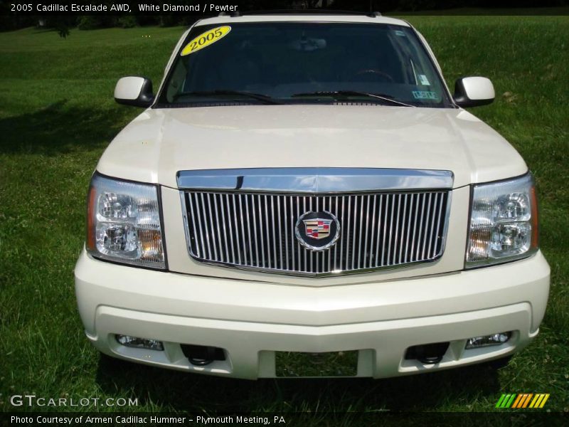 White Diamond / Pewter 2005 Cadillac Escalade AWD