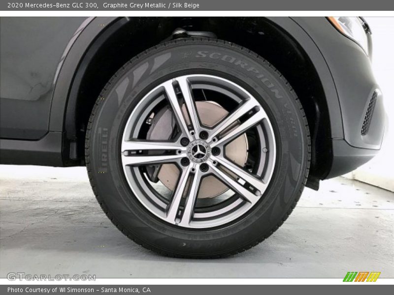 Graphite Grey Metallic / Silk Beige 2020 Mercedes-Benz GLC 300