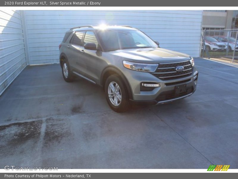 Silver Spruce Metallic / Ebony 2020 Ford Explorer XLT
