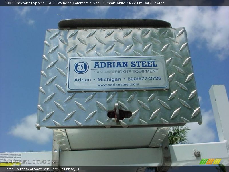 Summit White / Medium Dark Pewter 2004 Chevrolet Express 3500 Extended Commercial Van